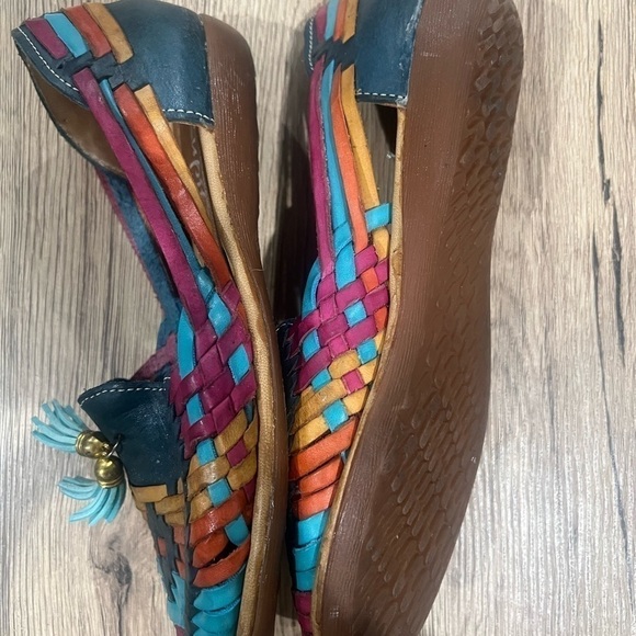 colorful huaraches size 7 - Picture 4 of 6